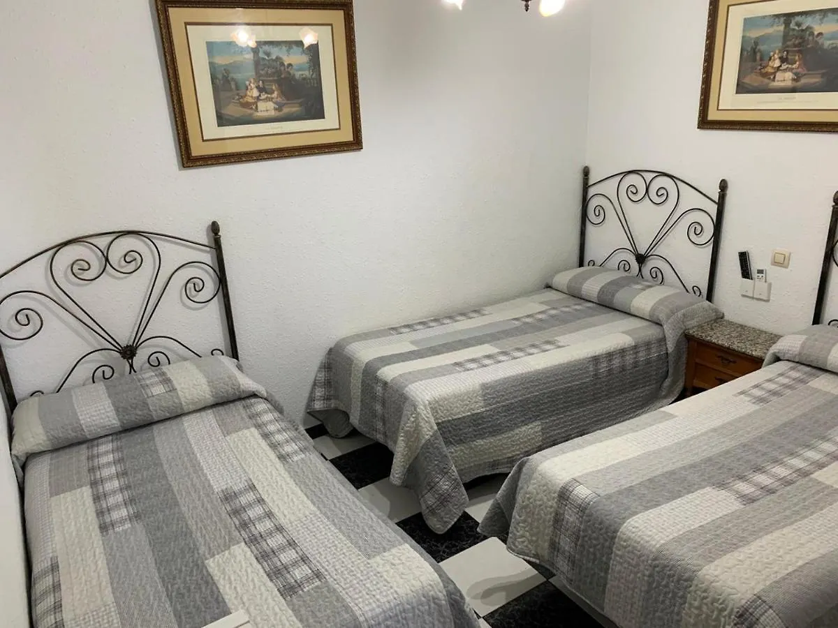 Hostal El Emigrante Dos Hermanas