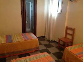 Hostal El Emigrante Dos Hermanas 2*,  Spain