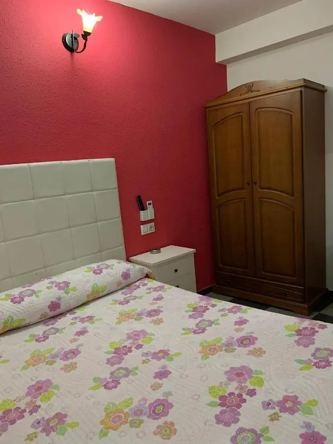 Hostal El Emigrante Dos Hermanas
